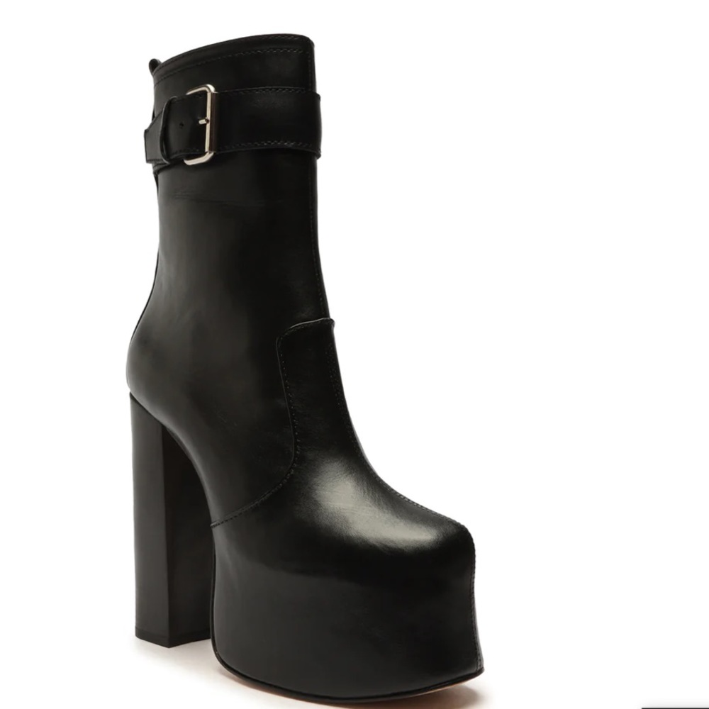 Buckle Boots (Vegan)